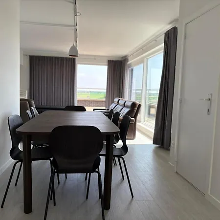 Stylish 3-bedroom With Sea View Appartement Middelkerke