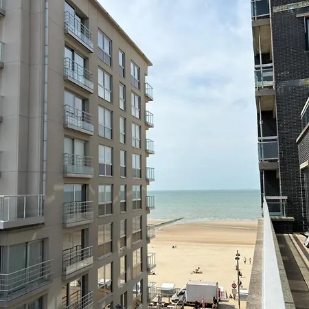 Stylish 3-bedroom With Sea View Middelkerke